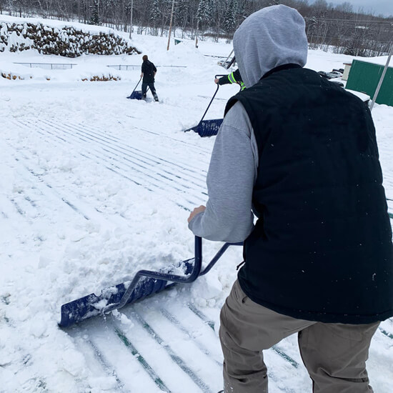 deneigement-toiture-yeti Déneigement de toiture
